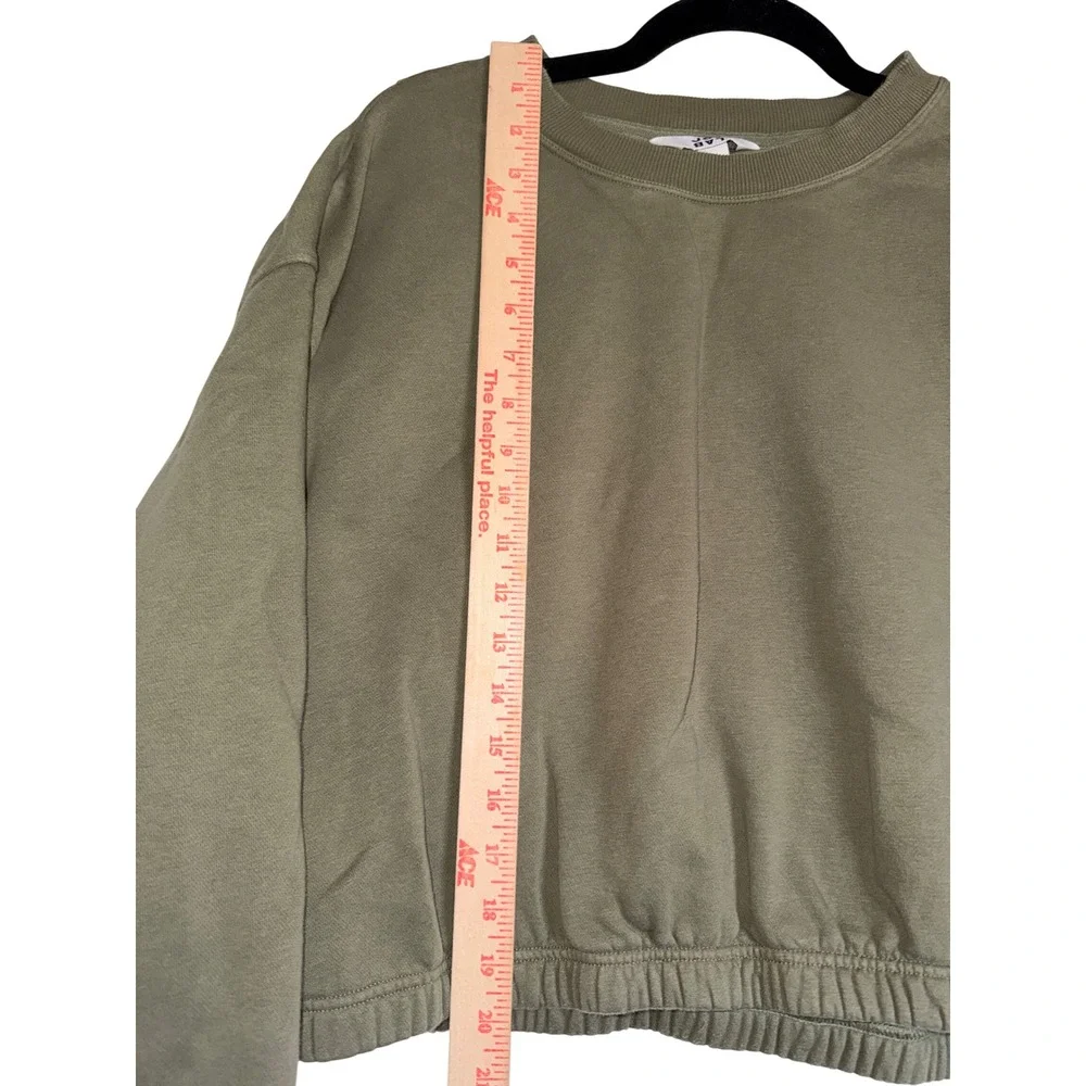 JoyLab Womens Olive Green Cropped Crewneck Sweatshirt Elastic Hem Size M - Picture 7 of 11
